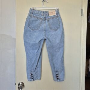 Vintage Bongo jeans denim capris with button accents